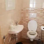 度假居 In Mit Privatem Pool By Interhome 班约勒