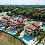In Mit Privatem Pool By Interhome *