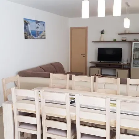 Semesterbostad In Mit Privatem Pool By Interhome