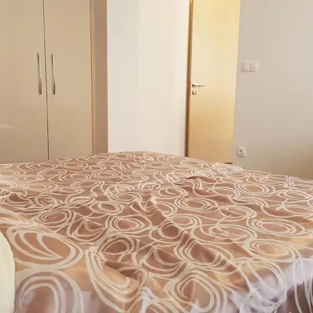 In Mit Privatem Pool By Interhome * Banjole