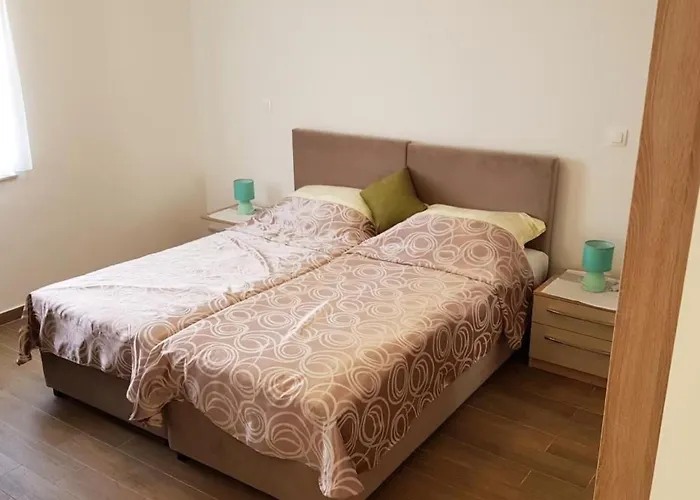 In Mit Privatem Pool By Interhome * Banjole