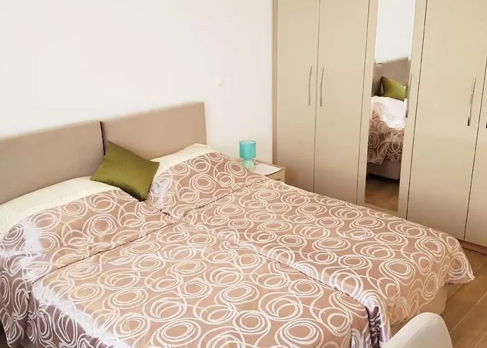 In Mit Privatem Pool By Interhome Сasa de vacaciones *